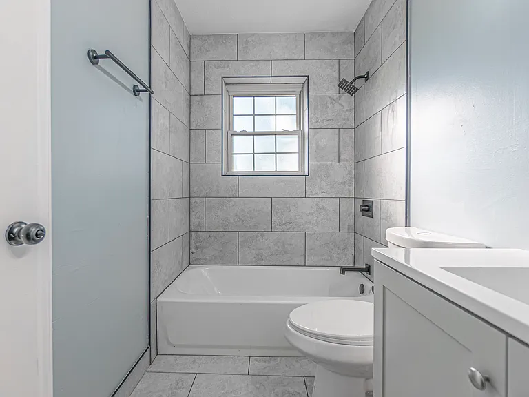 8229 Whitebrook Dr — Photo 4