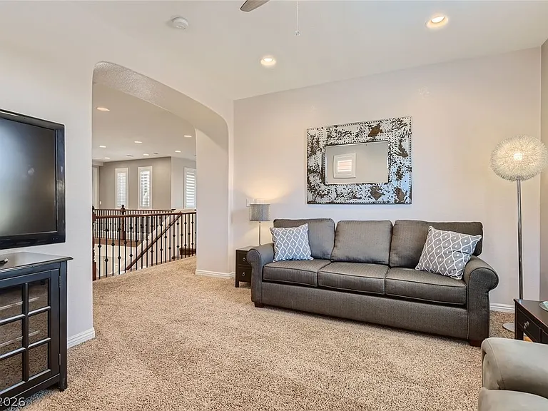 1041 Baronet Dr — Photo 36