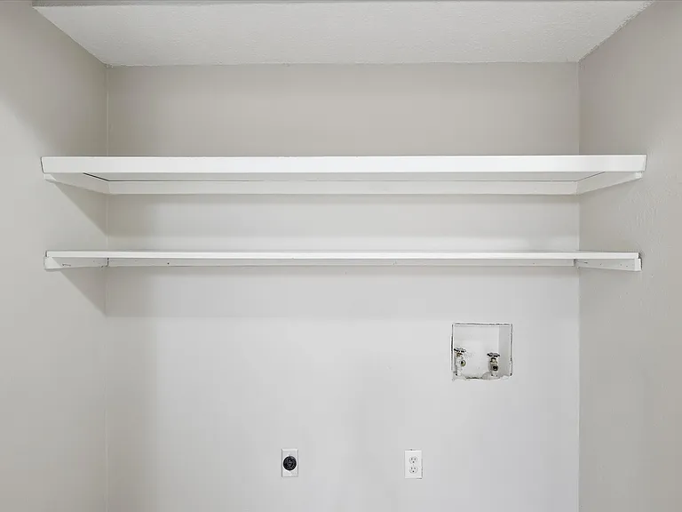 826 Shady Glen Ln — Photo 17