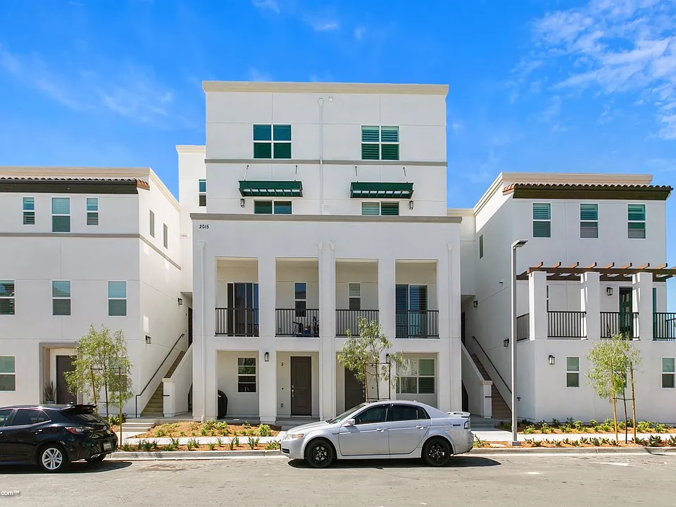 2015 Mindoro Ln