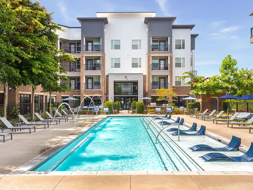 1760 Apartments