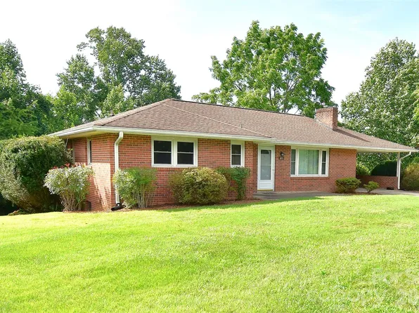 605 S Buena Vista Dr, Hendersonville, NC 28792