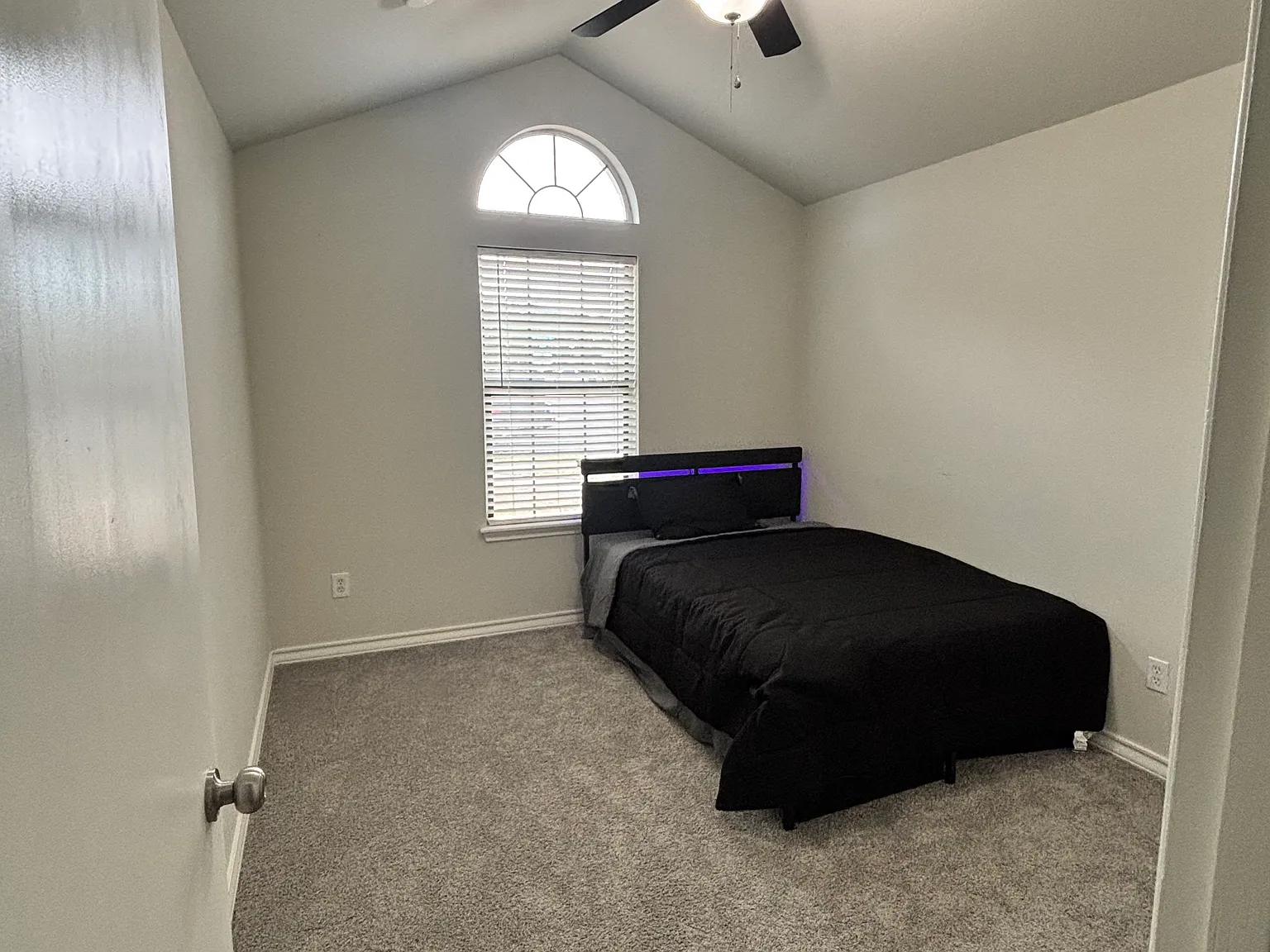 3 bed, 1454 sqft, $750 — Photo 3