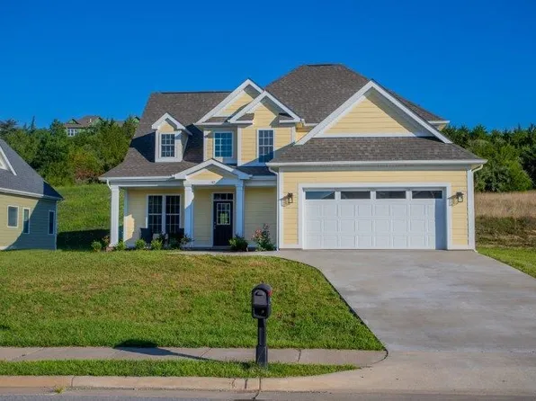 189 Windsor Dr, Fishersville, VA 22939