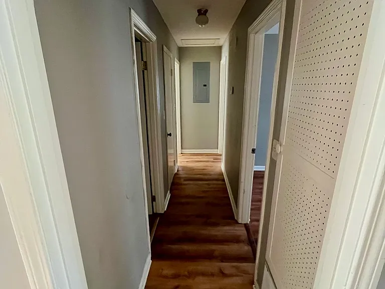 4832 Wellborn Dr — Photo 13
