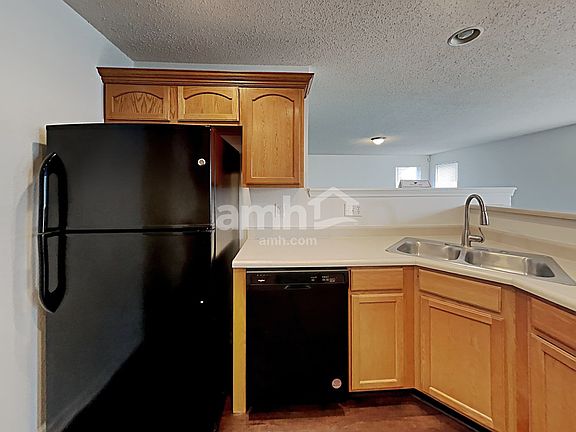 3rd image of 19446 Prairie Crossing Dr
