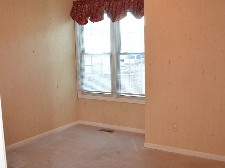 13313 Wyndemere Cir — Photo 31