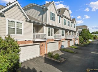 1132 Jordan Cir, Lake Zurich, IL 60047