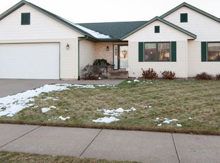 1517 Johnson St, La Crosse, WI 54650