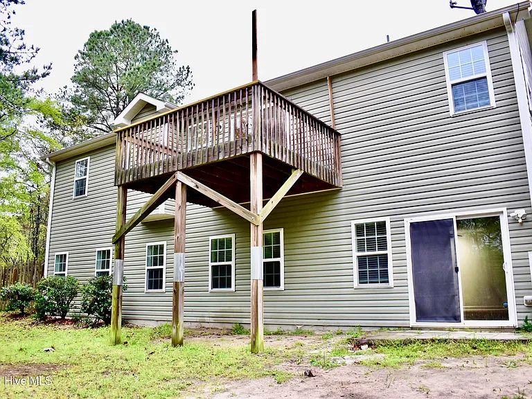 315 Adams Cir — Photo 28