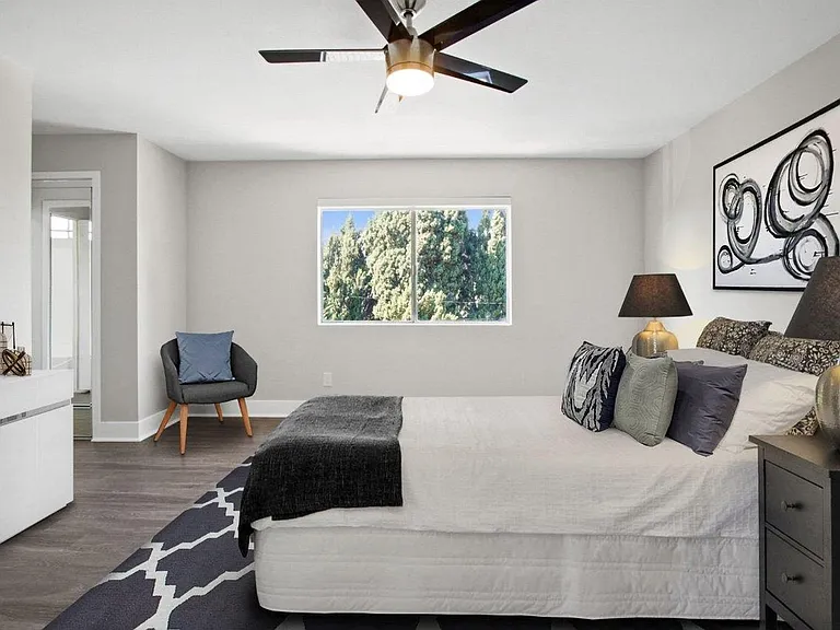 Palm Capri Apartments — Photo 15