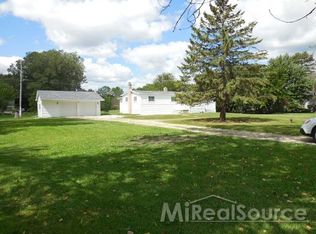 67041 Wolcott Rd, Ray, MI 48096