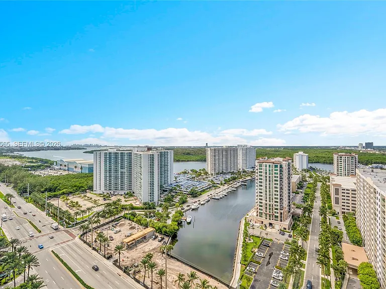 15901 Collins Ave #2104 — Photo 14