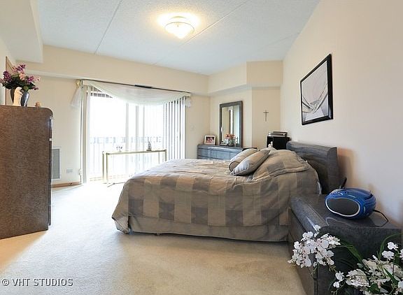 5th image of 7400 W Lawrence Ave Unit 235