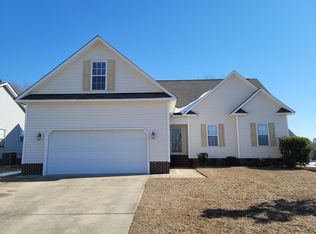 5625 Thackeray Dr, Fayetteville, NC 28306