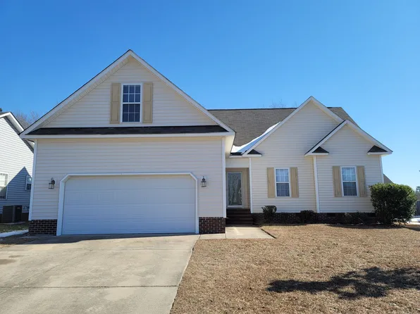 5625 Thackeray Dr, Fayetteville, NC 28306