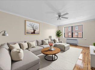 90-36 149th St #4B, Jamaica, NY 11435
