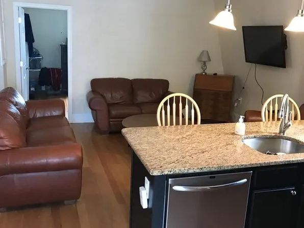 380 W 4th St