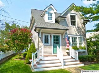 14 Narumsunk St, Rumson, NJ 07760