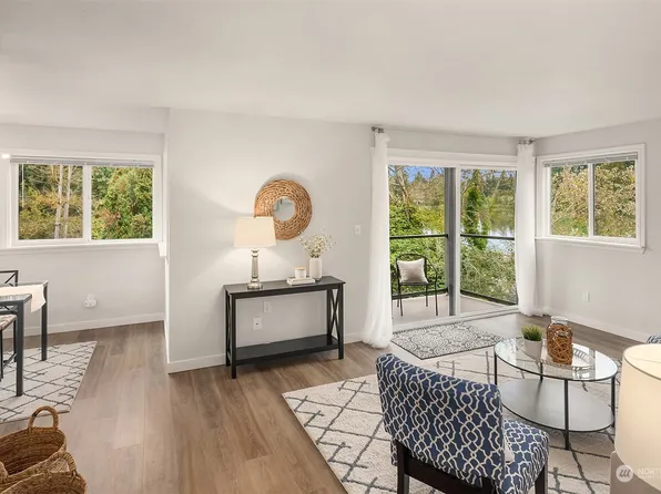 19428 Aurora Avenue N #236, Shoreline, WA 98133