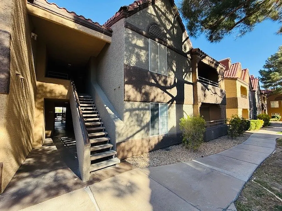 2200 S Fort Apache Rd #1108