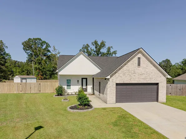 13703 Pinyon Dr, Denham Springs, LA 70726