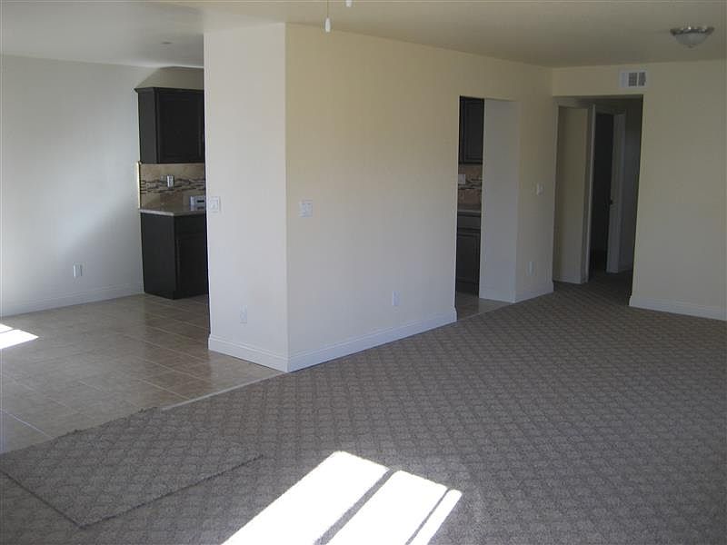 1st image of 1524 W 84th Pl