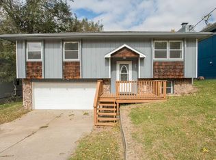 48 Opal Dr, Council Bluffs, IA 51503