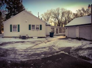 5591 Sinclair Rd, Columbus, OH 43229