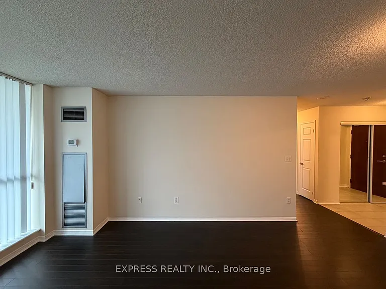 29 Pemberton Ave #LPH02 — Photo 5