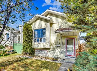 52 S Erin Park Dr SE, Calgary, AB T2B2Z9