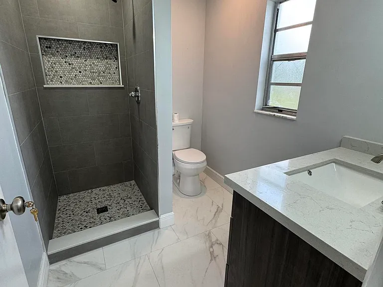747 Taylor Rd — Photo 14