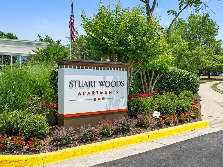 Stuart Woods Apartments — Photo 3