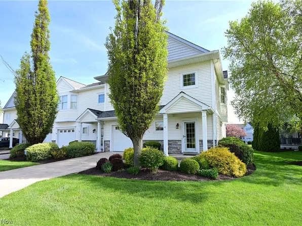 5323 Swan Dr Unit I4, Pt Clinton, OH 43452