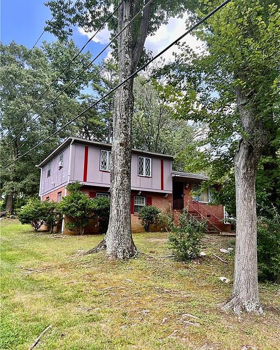 1st image of 1702 Larchmont Dr