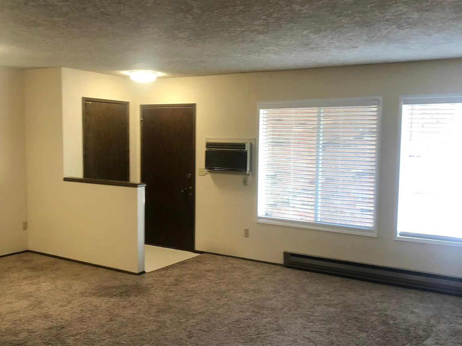 2 bed, 840 sqft, $1,495 — Photo 2