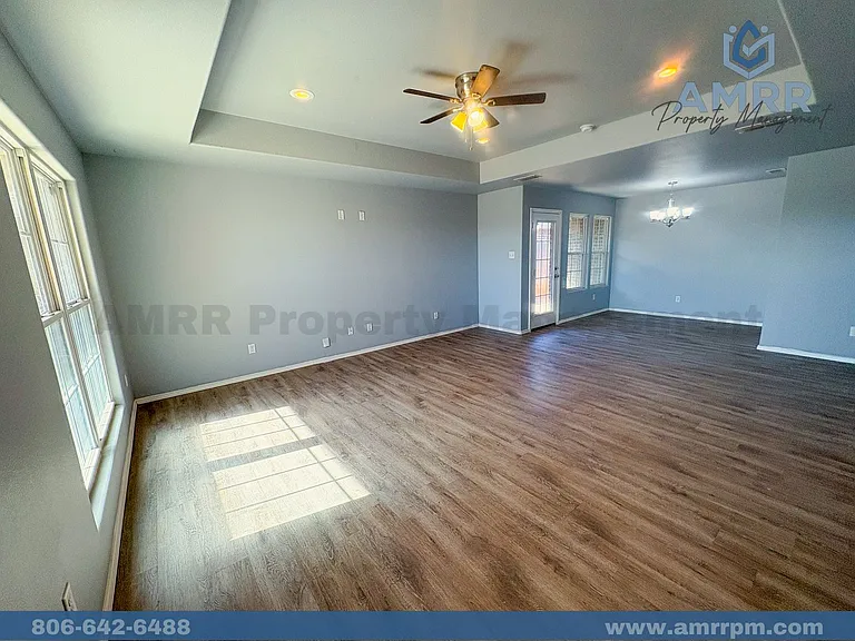 8430 11th St — Photo 3