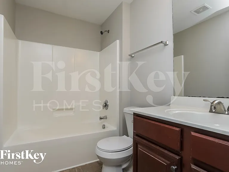 5121 Lundy Dr — Photo 16
