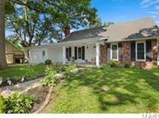 111 Holman St, Washington, MO 63090