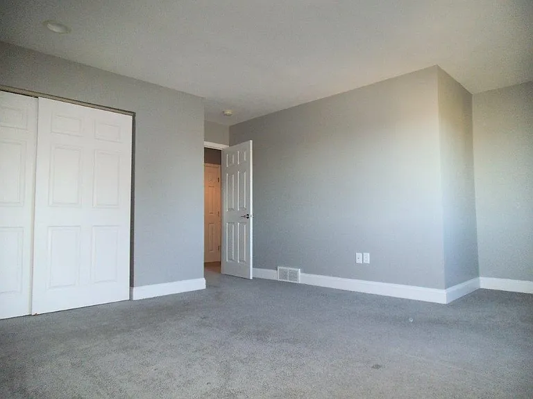 39 4th Ave #39 — Photo 10