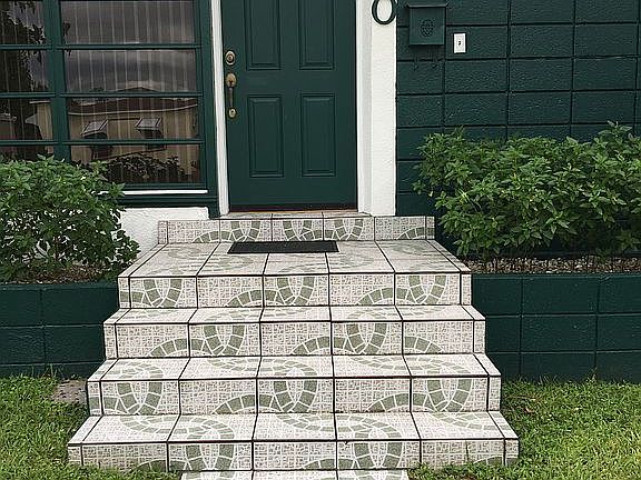 Beautifully tiled entrance