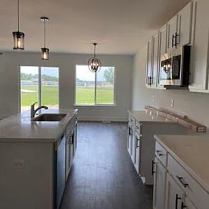 3 bed, 2.5 bath, 1504 sqft, $2,500 — Photo 3
