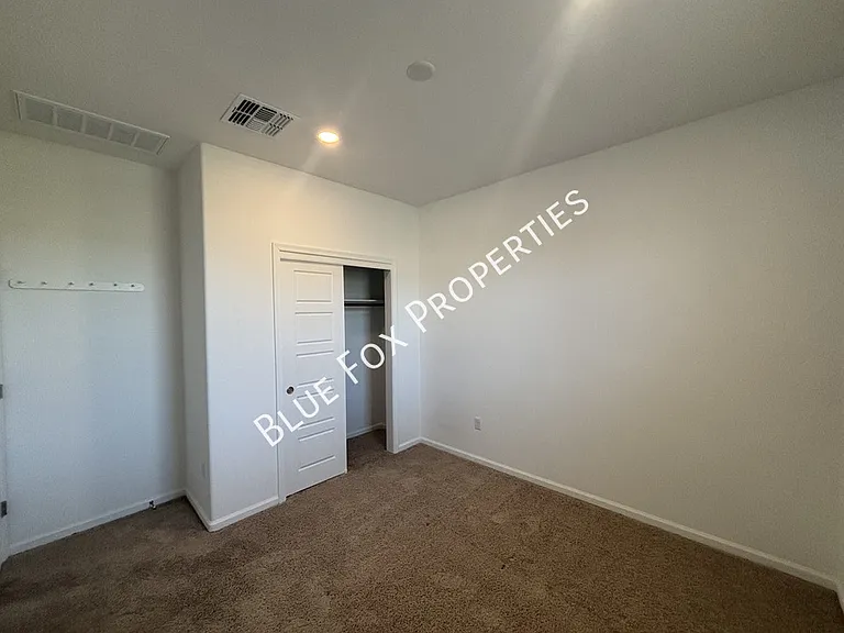 7095 W Jadewood Ln — Photo 6