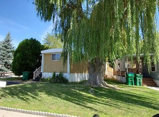 202 Luxury Ln, Reno, NV 89502