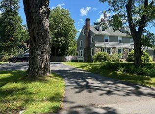 1 Salisbury Rd #B, Delmar, NY 12054