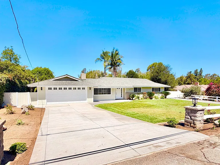 1537 McDonald Rd — Photo 38