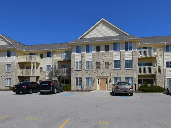 520 Windstone DRIVE #311, Hartland, WI 53029
