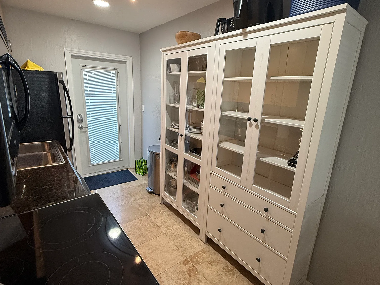1 bed, 599 sqft, $1,700 — Photo 3