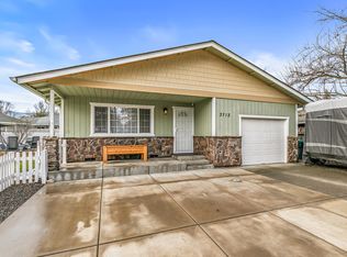 3712 Colver Rd, Phoenix, OR 97535