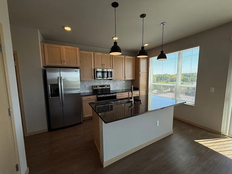 Mira Apartments — Photo 45